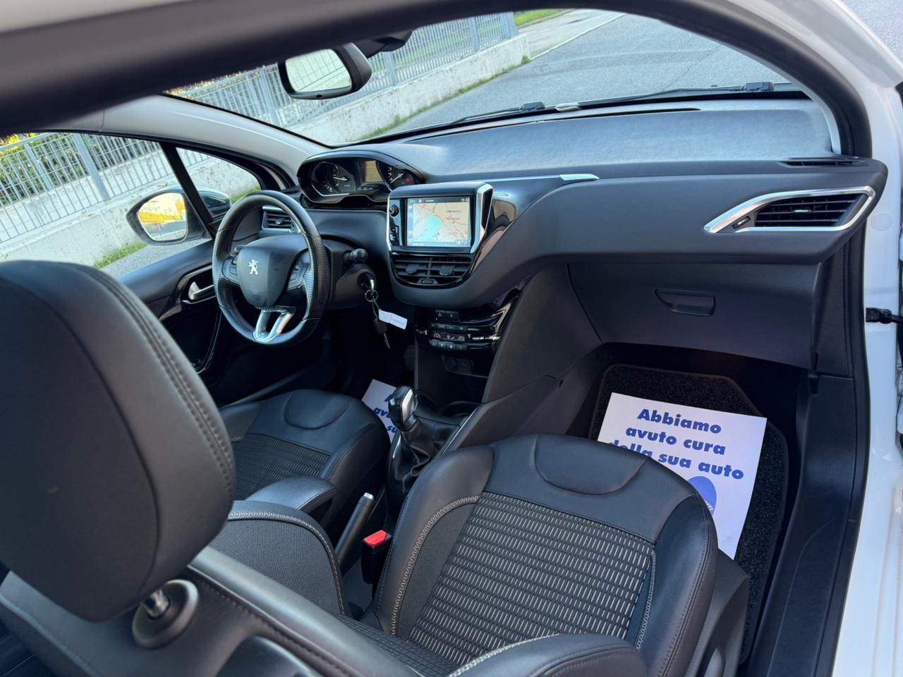 Peugeot 208 1.6 e-HDi 92 CV Stop&Start 3 porte Allure