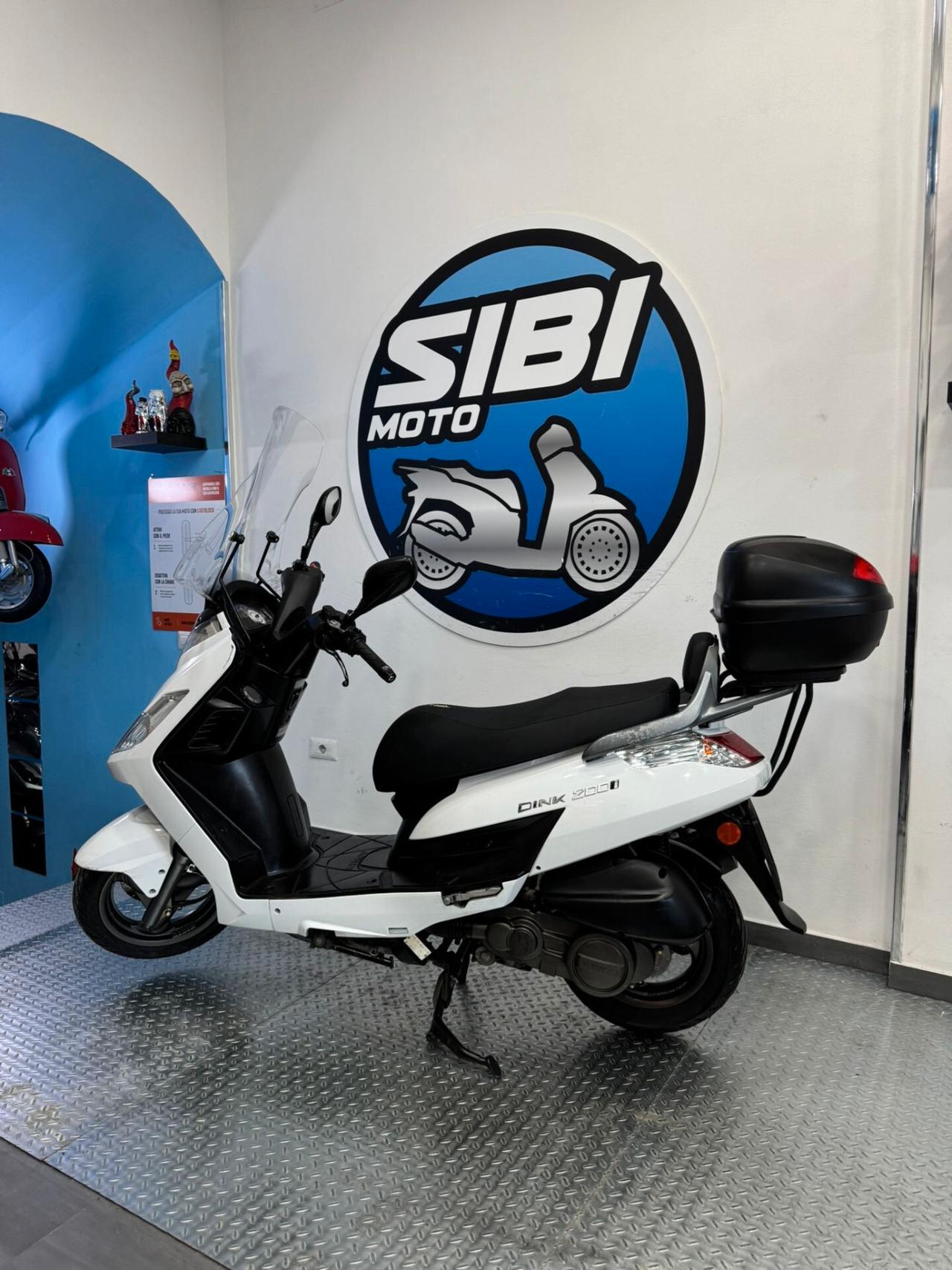 Kymco Grand Dink 250