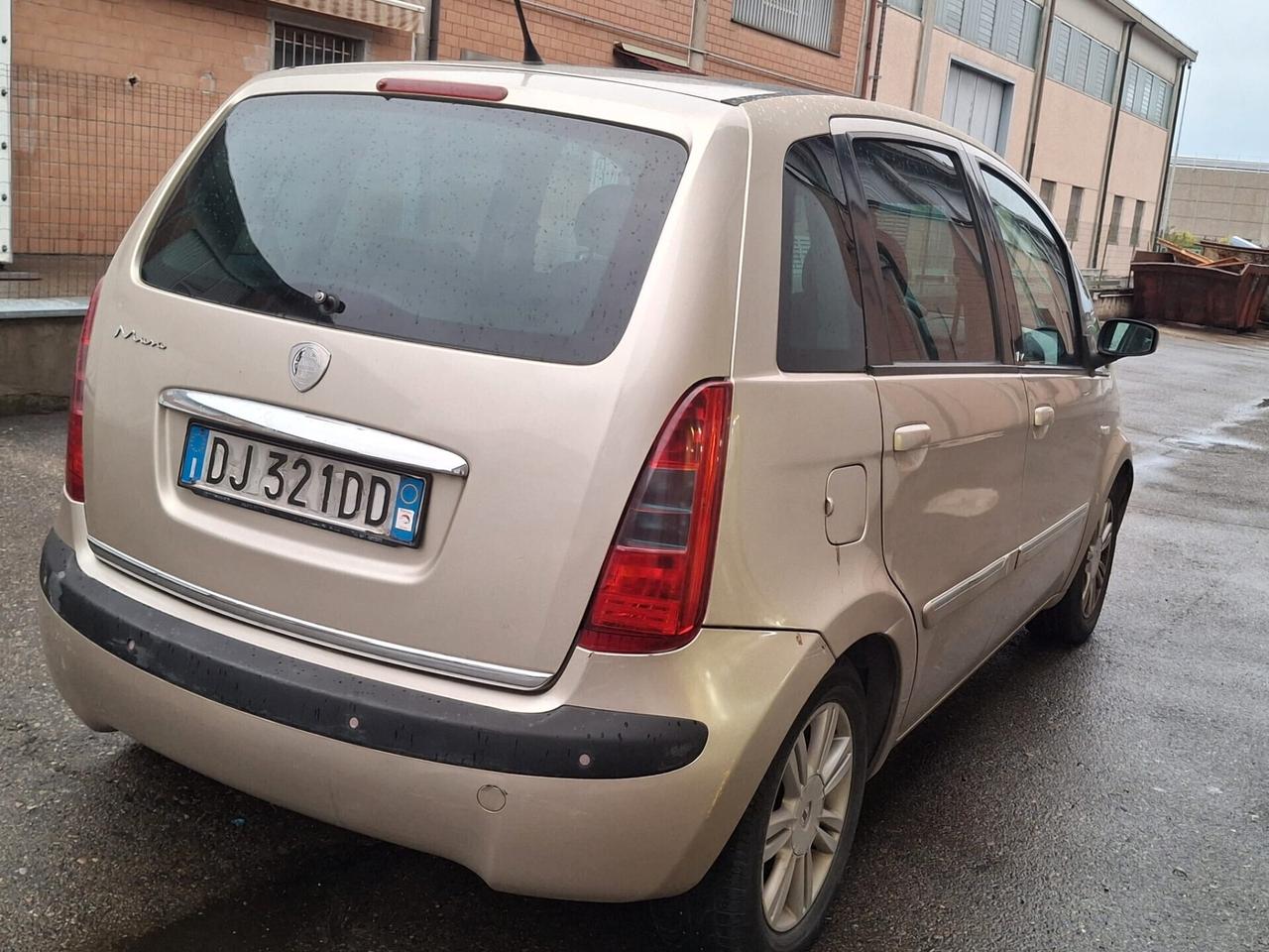 Lancia MUSA 1.4 16V Platino Plus GPL