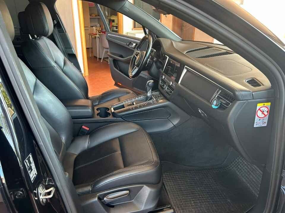 Porsche Macan 2.0 245 CV ANN0 2021 TETTO PANORAMICO