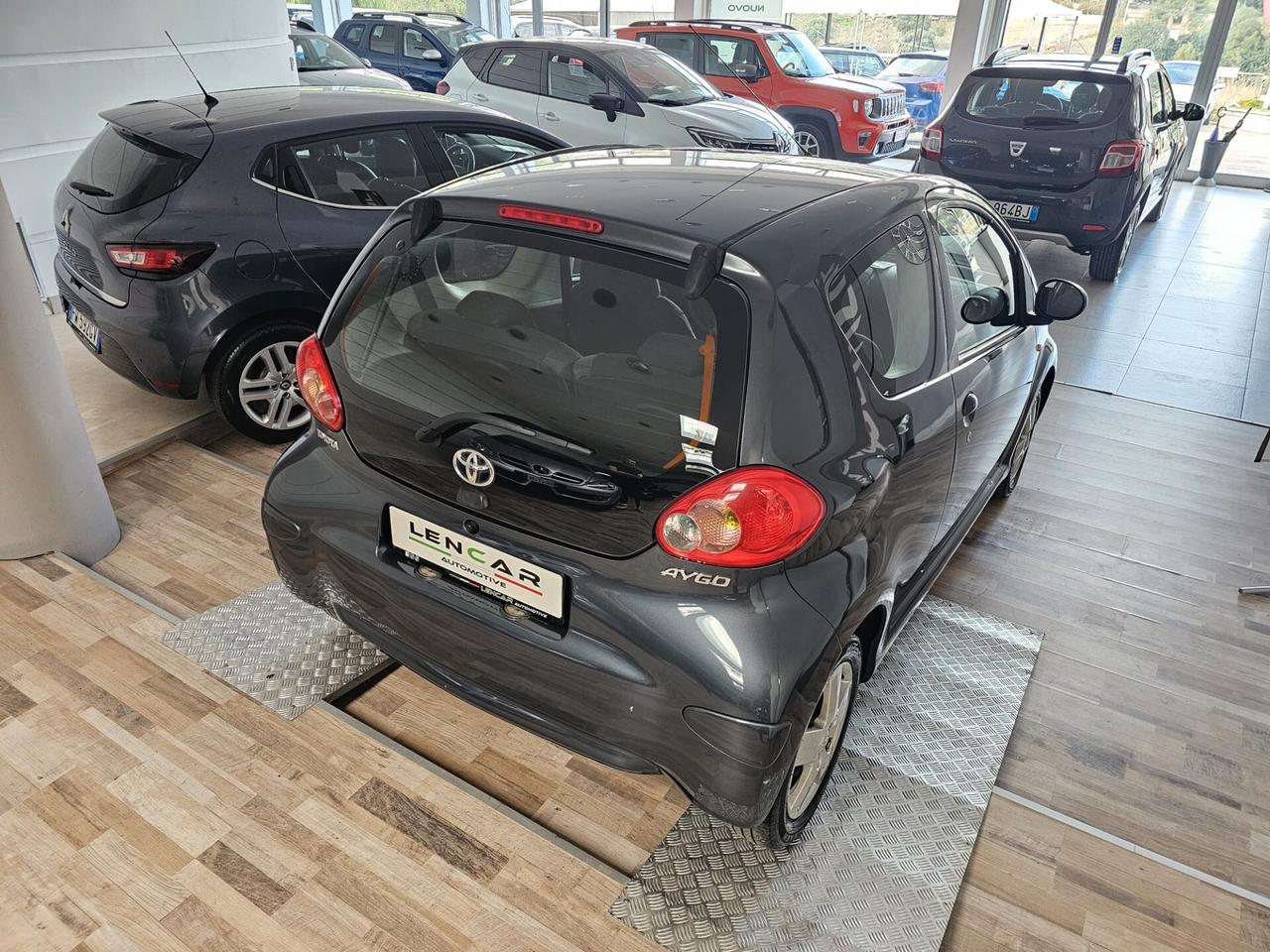 Toyota Aygo 1.0 12V VVT-i 3 porte Sol