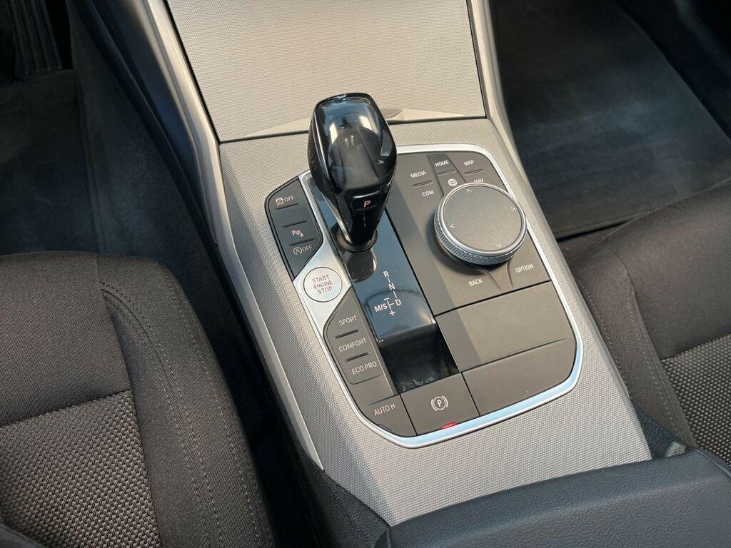 BMW Serie 3 Touring 320 d Business Advantage Steptronic