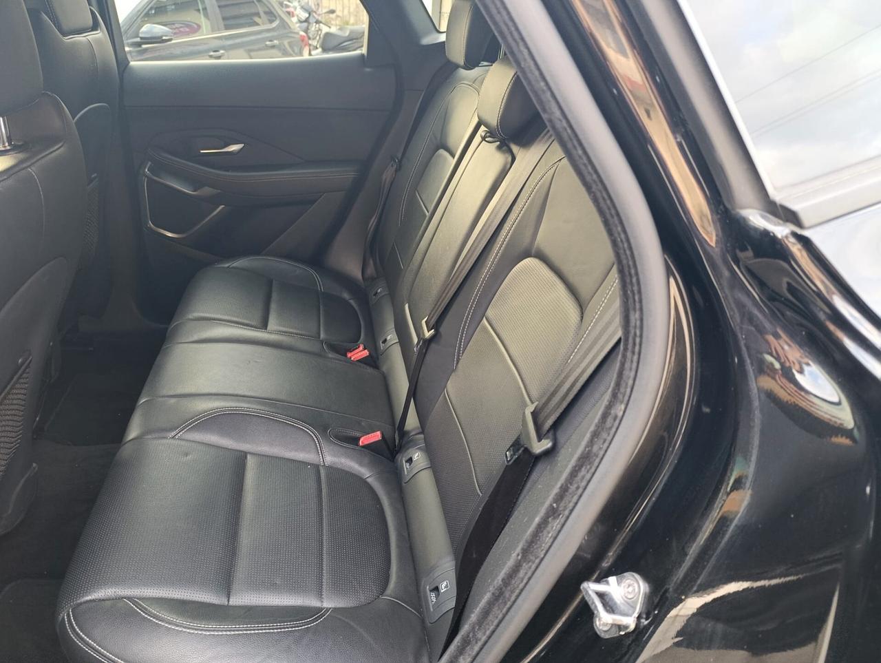 Jaguar E-Pace 2.0D 180 CV AWD