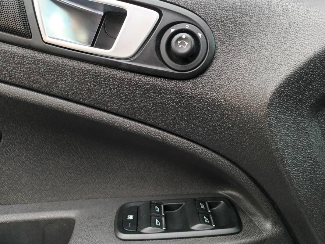 Ford EcoSport 1.5 tdci Plus 95cv