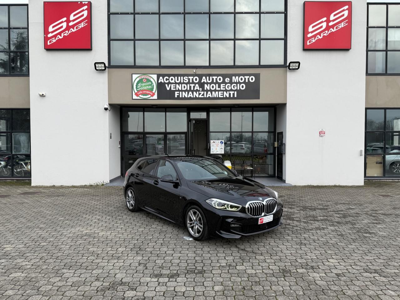 Bmw 118- 2.0d 5p. Msport | VOLANTE ALCANTARA