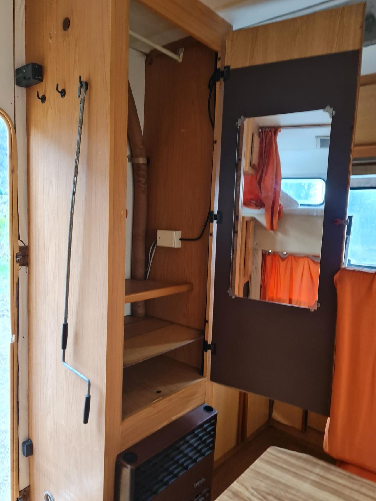 CAMPER FORD TRANSIT ROLLER TEAM 5 POSTI