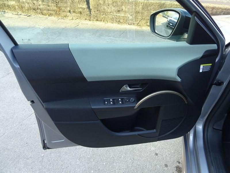 Lancia Ypsilon Hybrid e-DCT