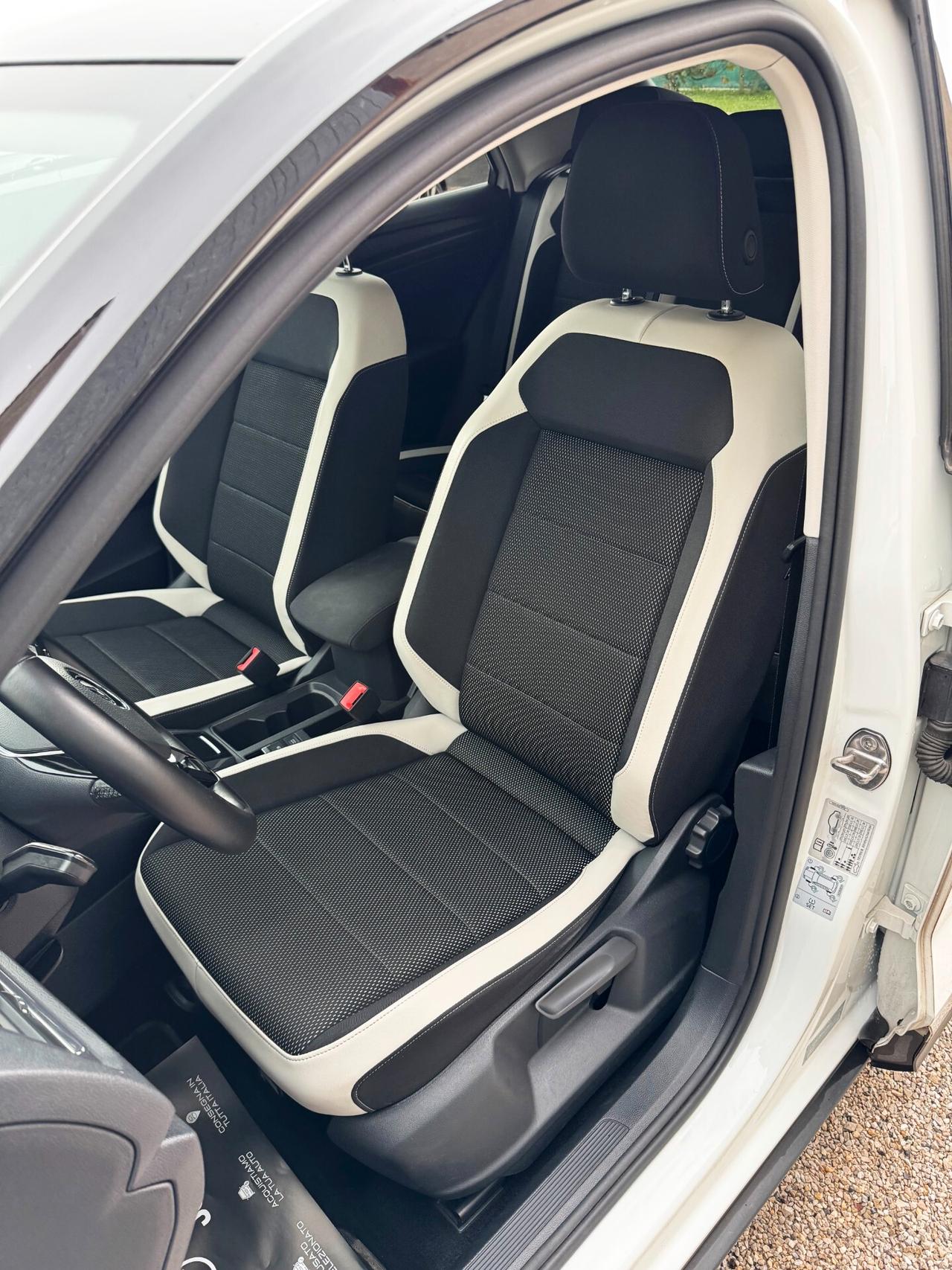 Volkswagen T-Roc 1.6 TDI Advanced 116cv | TAGLIANDI VW