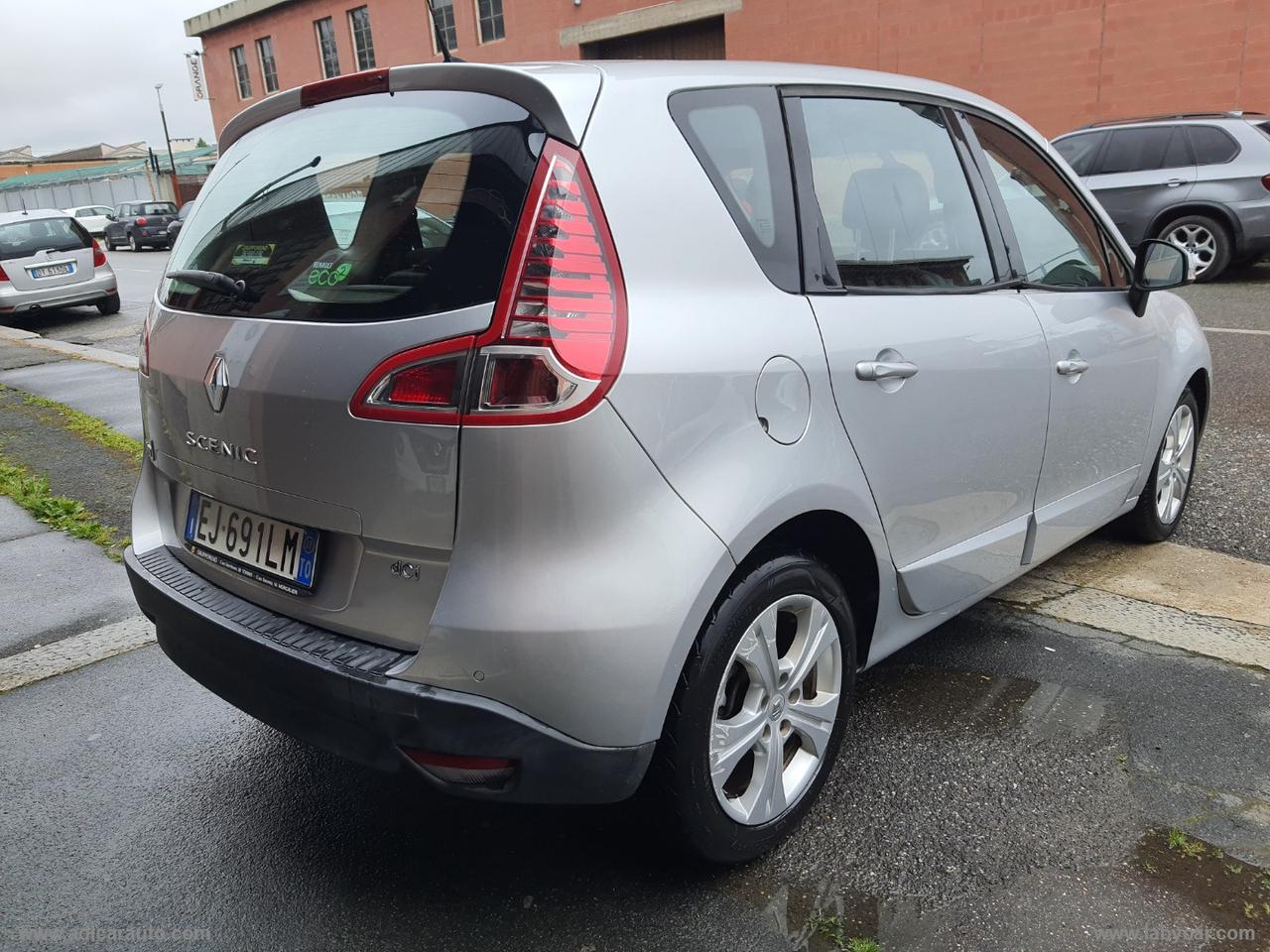 RENAULT Scénic X-Mod 1.5 dCi 110 CV