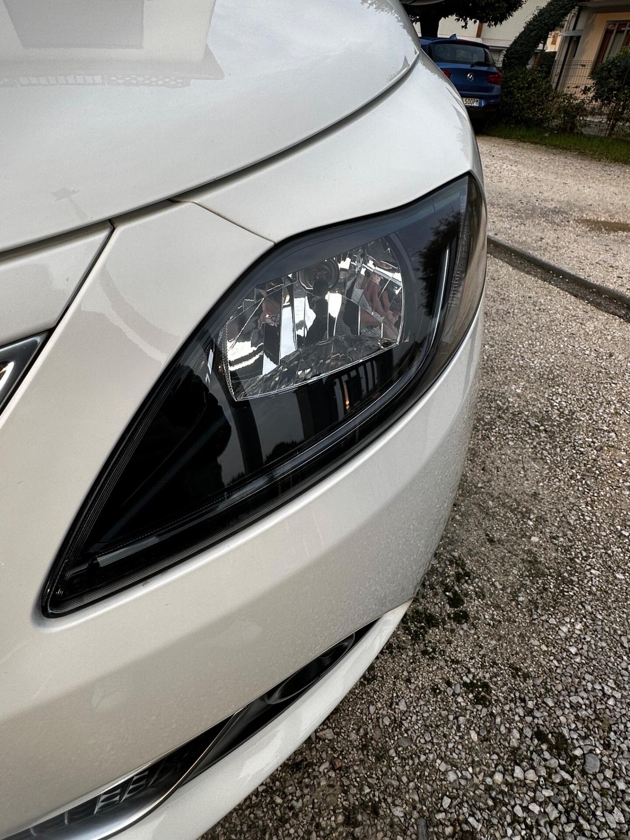 Lancia Ypsilon 1.0 FireFly 5 porte S&S Hybrid Platino