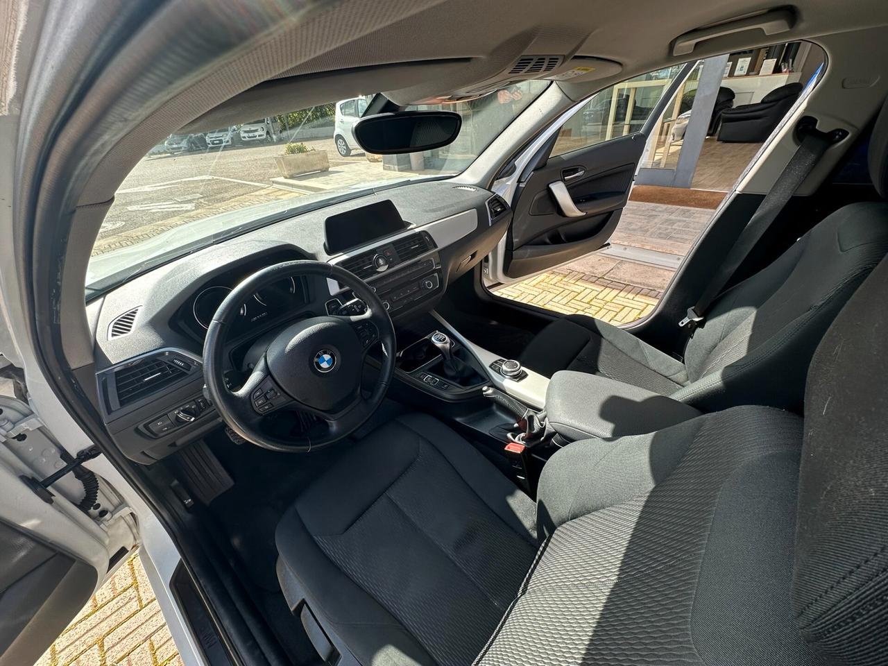 Bmw 116 116d 5p. Business