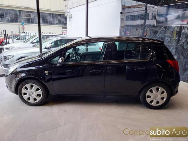 OPEL Corsa 1.2 5 porte ( Garanzia 12 Mesi)