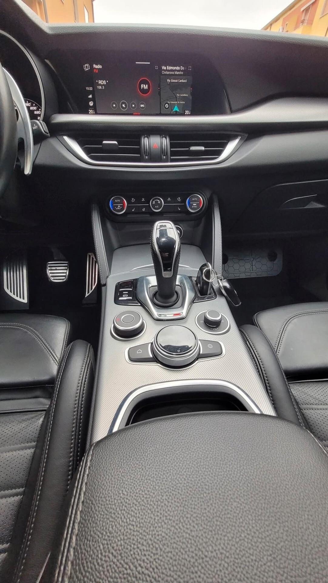 Alfa Romeo Stelvio 2.2 Turbodiesel 210 CV AT8 Q4 Veloce