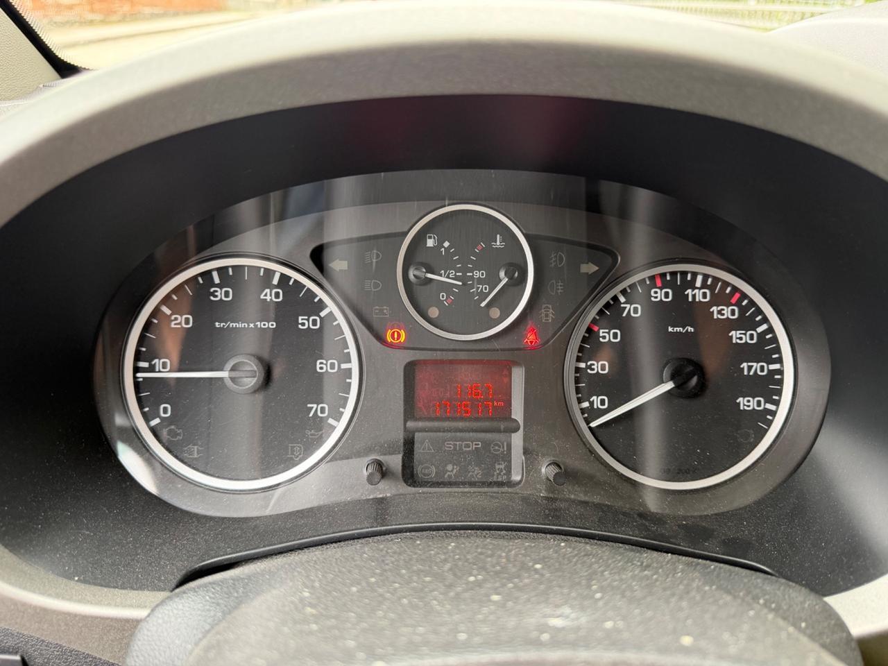 Peugeot Partner Tepee 1.6 HDi 90CV Outdoor