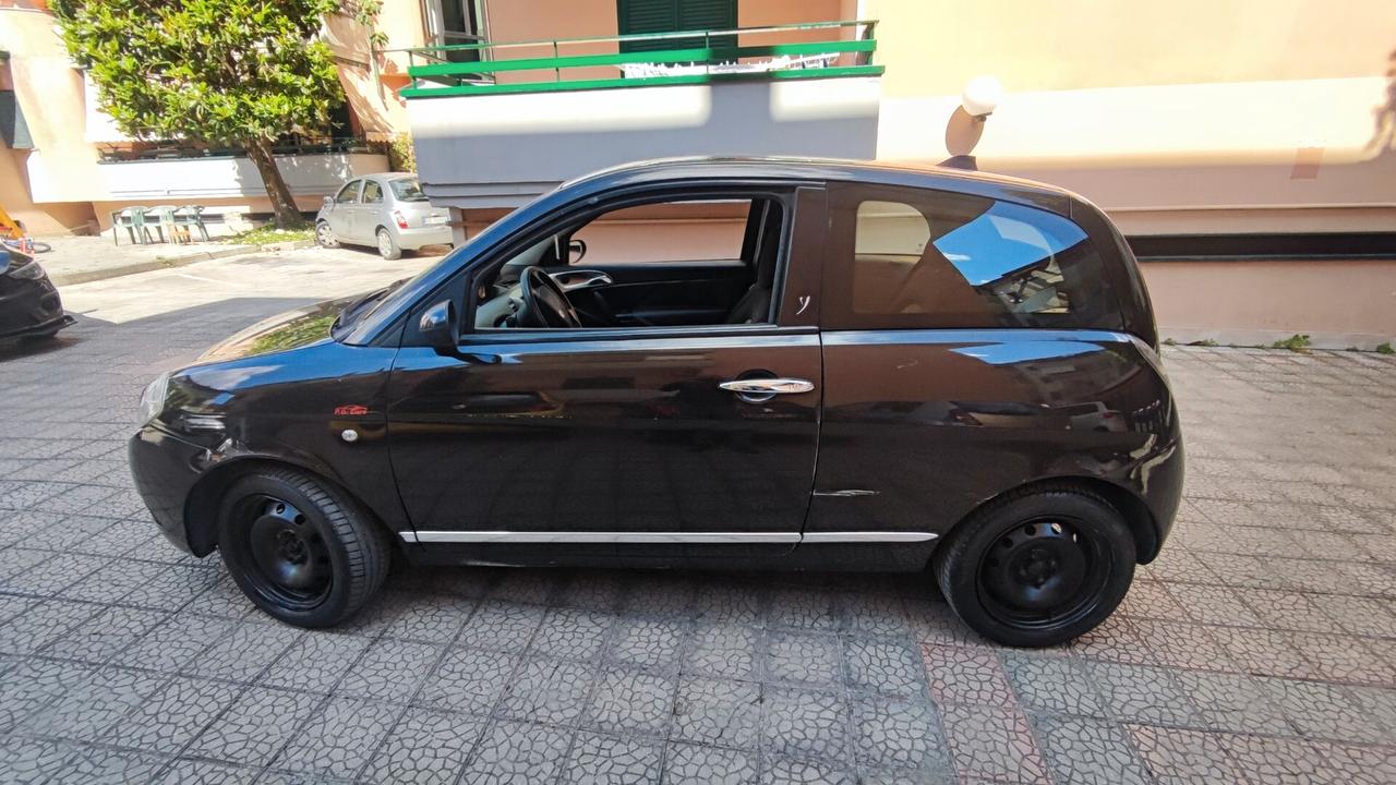 Lancia Ypsilon 1.3 MJT