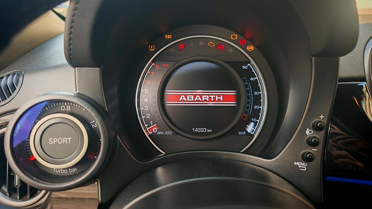 Abarth 595 1.4 Turbo T-Jet 165 CV Monster Energy Yamaha