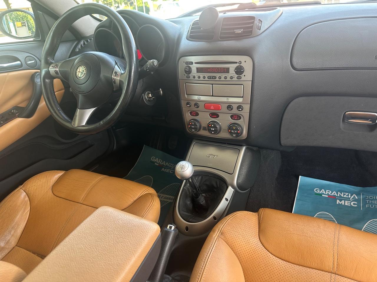 Alfa Romeo GT 2.0 JTS 16V Luxury