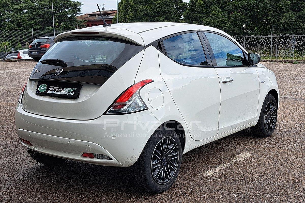 LANCIA Ypsilon 1.2 69 CV 5 porte S&S Gold