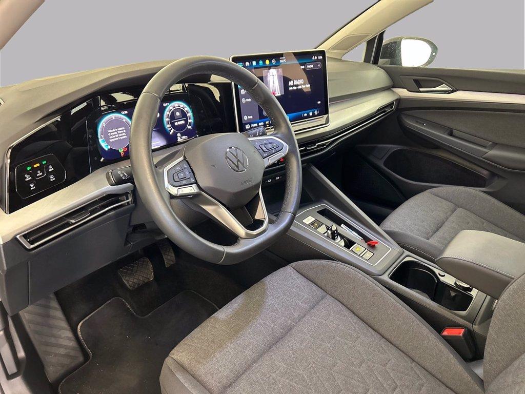 VOLKSWAGEN Golf variant 2.0 tdi life 150cv dsg del 2024