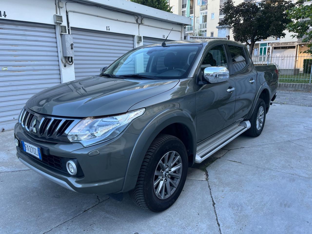 Mitsubishi L200 2.4 DI-D/154CV Double Cab Intense Navi MGN