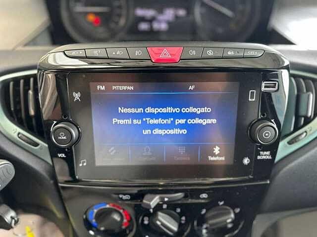 Lancia Ypsilon 1.0 FireFly 5 porte S&S Hybrid Ecochic