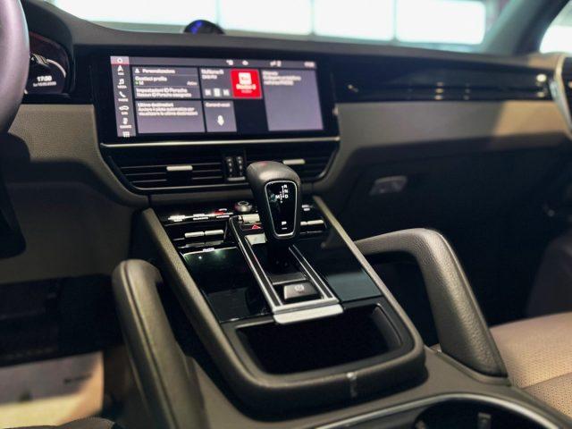 PORSCHE Cayenne 3.0 V6 E-Hybrid *UNIPROP*RADAR*SPORT CHRONO*