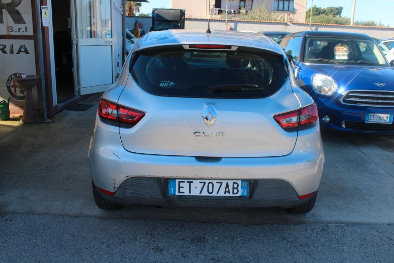 Renault Clio 1.2 75CV 5 porte Wave