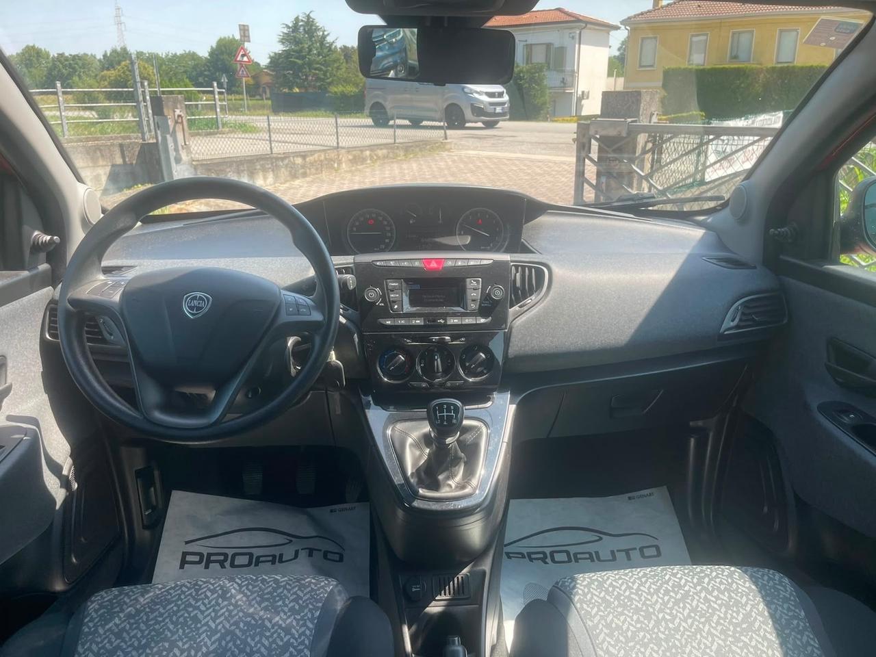 Lancia Ypsilon 1.2 69 CV 5 porte GPL Ecochic Gold