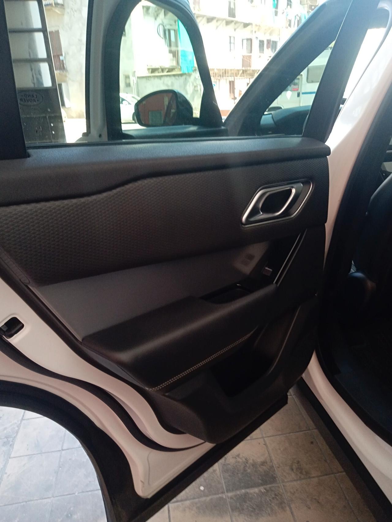 Land Rover Range Velar 2.0D I4 180 CV R-Dynamic S