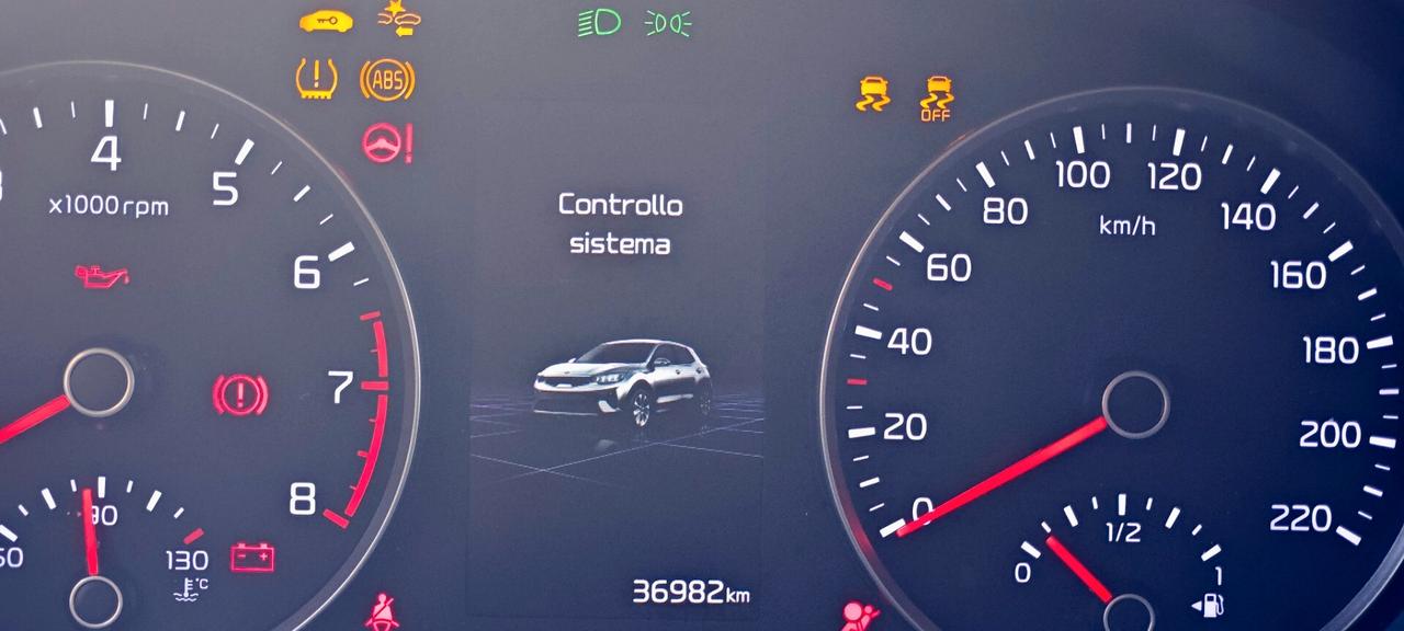 Kia Stonic 1.0 T-GDi 100 CV MHEV iMT GT Line