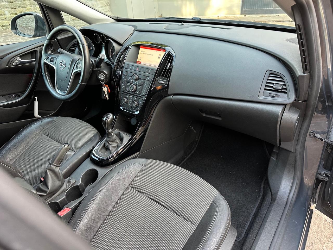 Opel Astra 1.4 Turbo 140CV 4 porte GPL Tech Advance