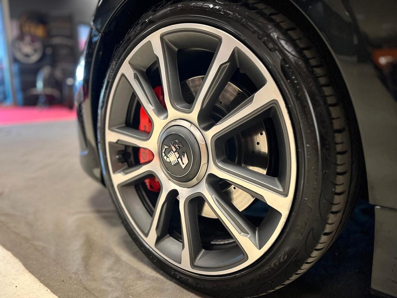 Abarth 595 C 1.4 Turbo T-Jet 165 CV