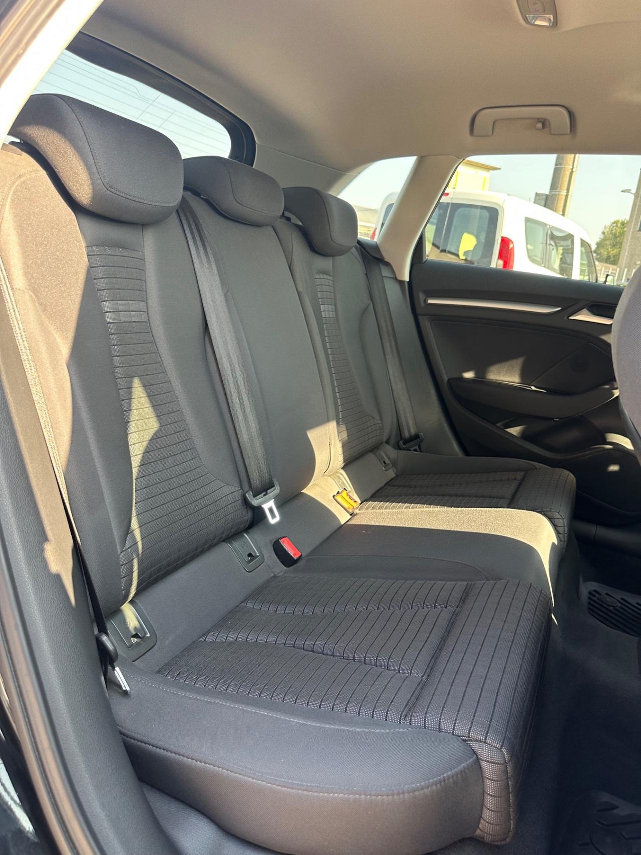 Audi A3 1.6 TDI QUATTRO S LINE