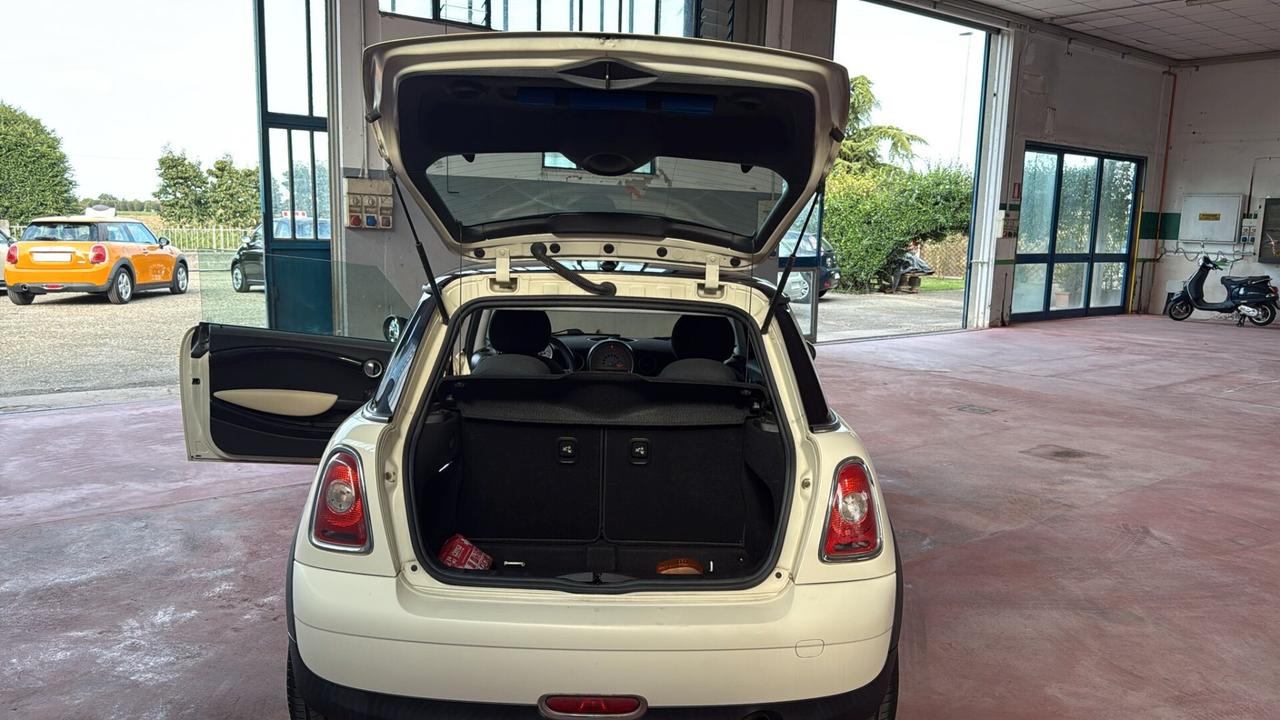 Mini 1.6 16V Cooper D