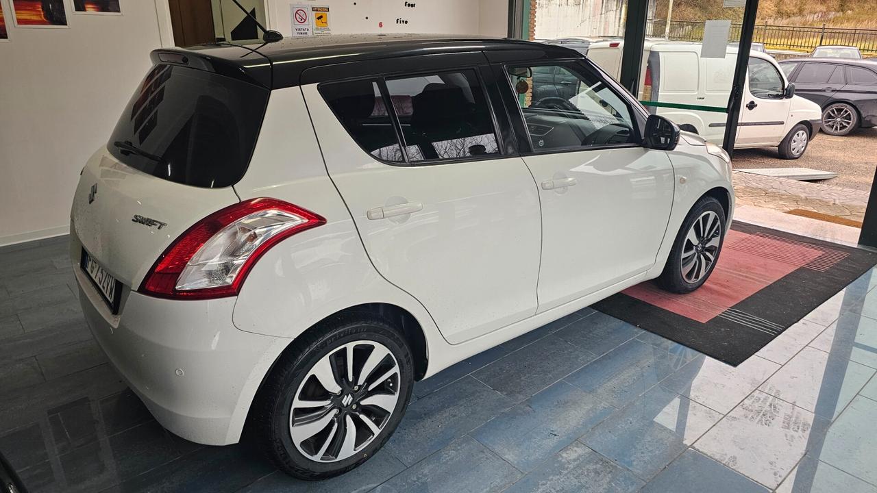 Suzuki Swift 1.2 VVT 5 porte B-Cool A/T Bi-Color gpl