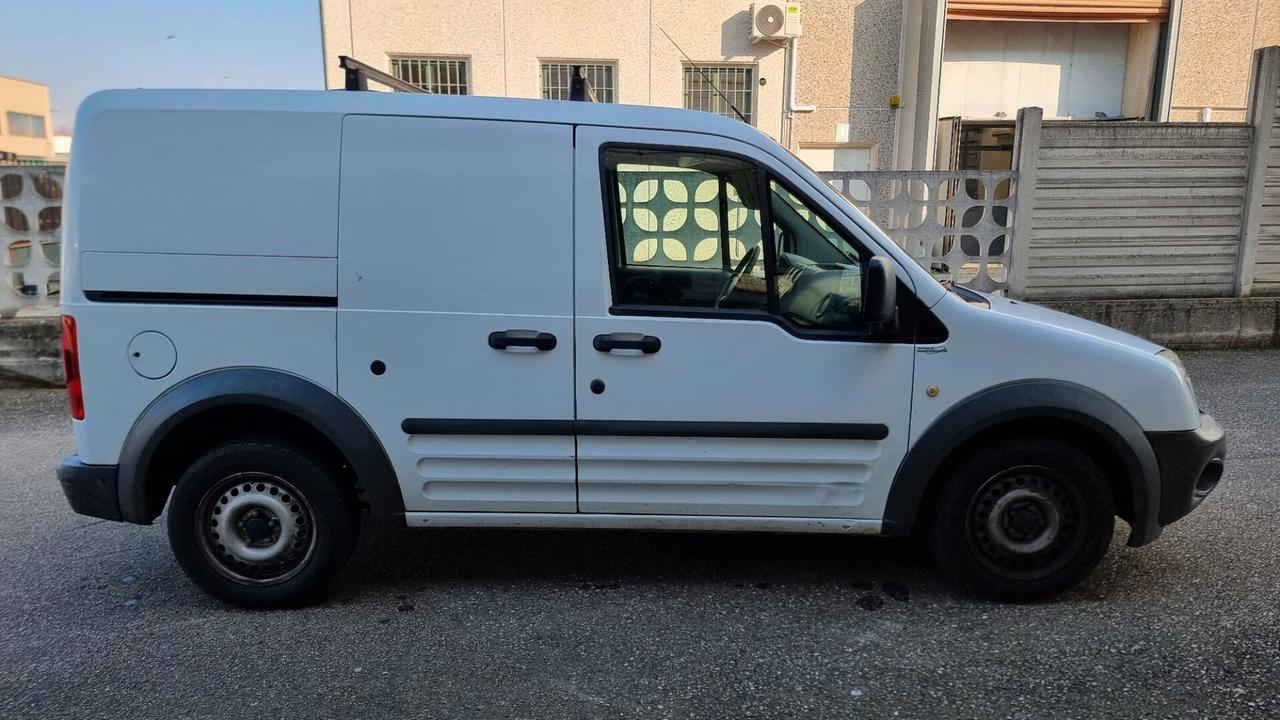 Ford Transit Connect 230L 1.8 TDCi
