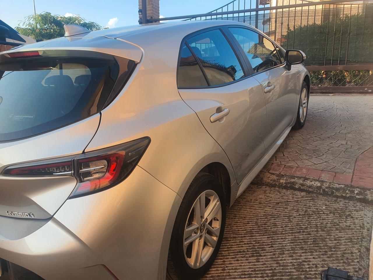 Toyota Corolla 1.8 Hybrid Style