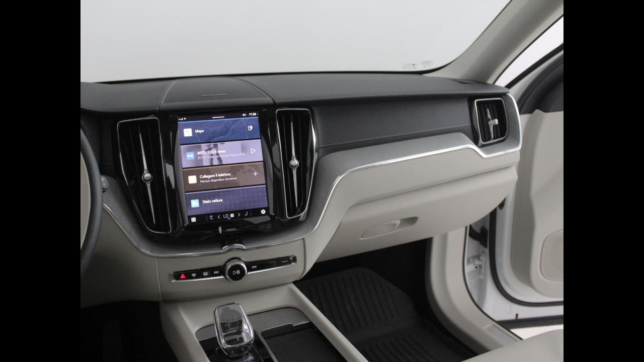 VOLVO N.XC60 Ultra Dark T6 AWD AUT