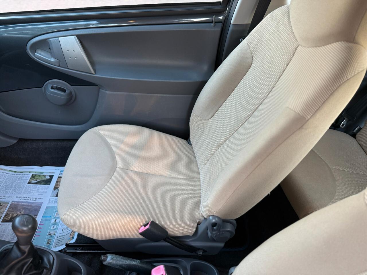 Peugeot 107 1.0 68CV 3p. Sweet Years neopatentati,ottime condizioni