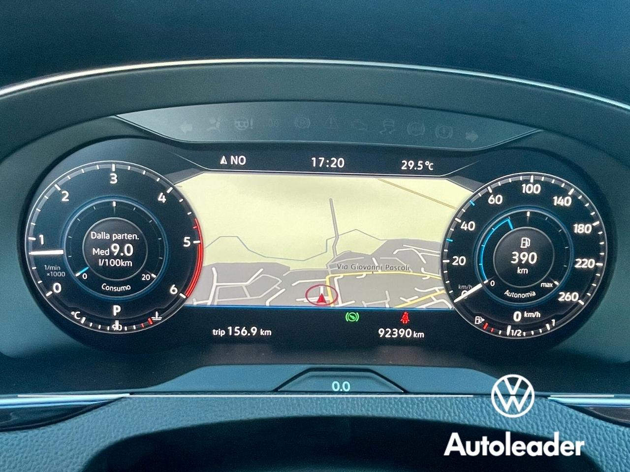 Volkswagen Passat 2.0 TDI 150 CV SCR DSG R-Line Executive