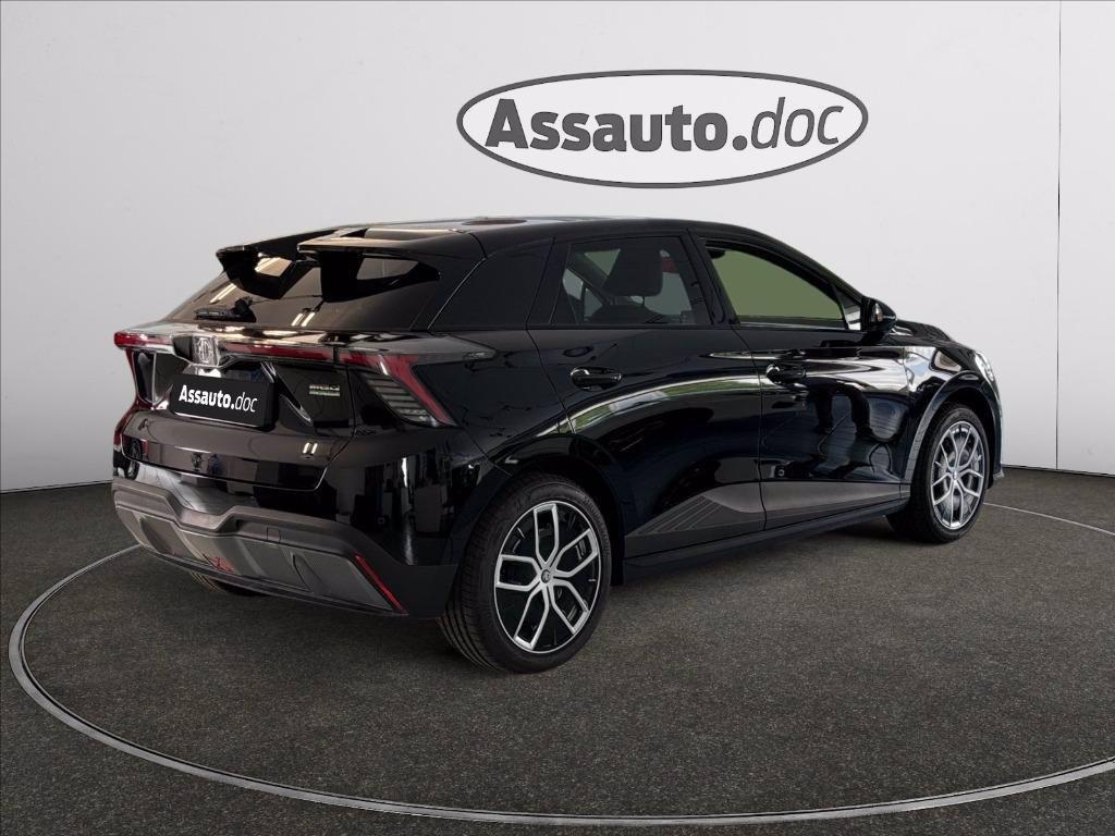 MG MG4 Luxury64 del 2025