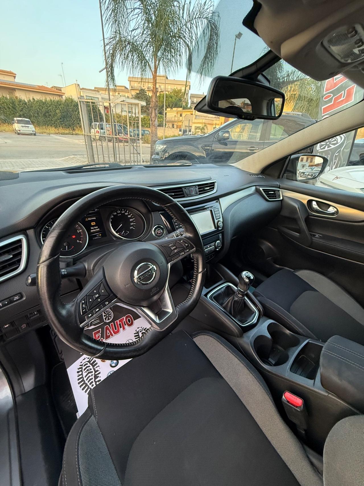 Nissan Qashqai 1.5 dCi N-Connecta