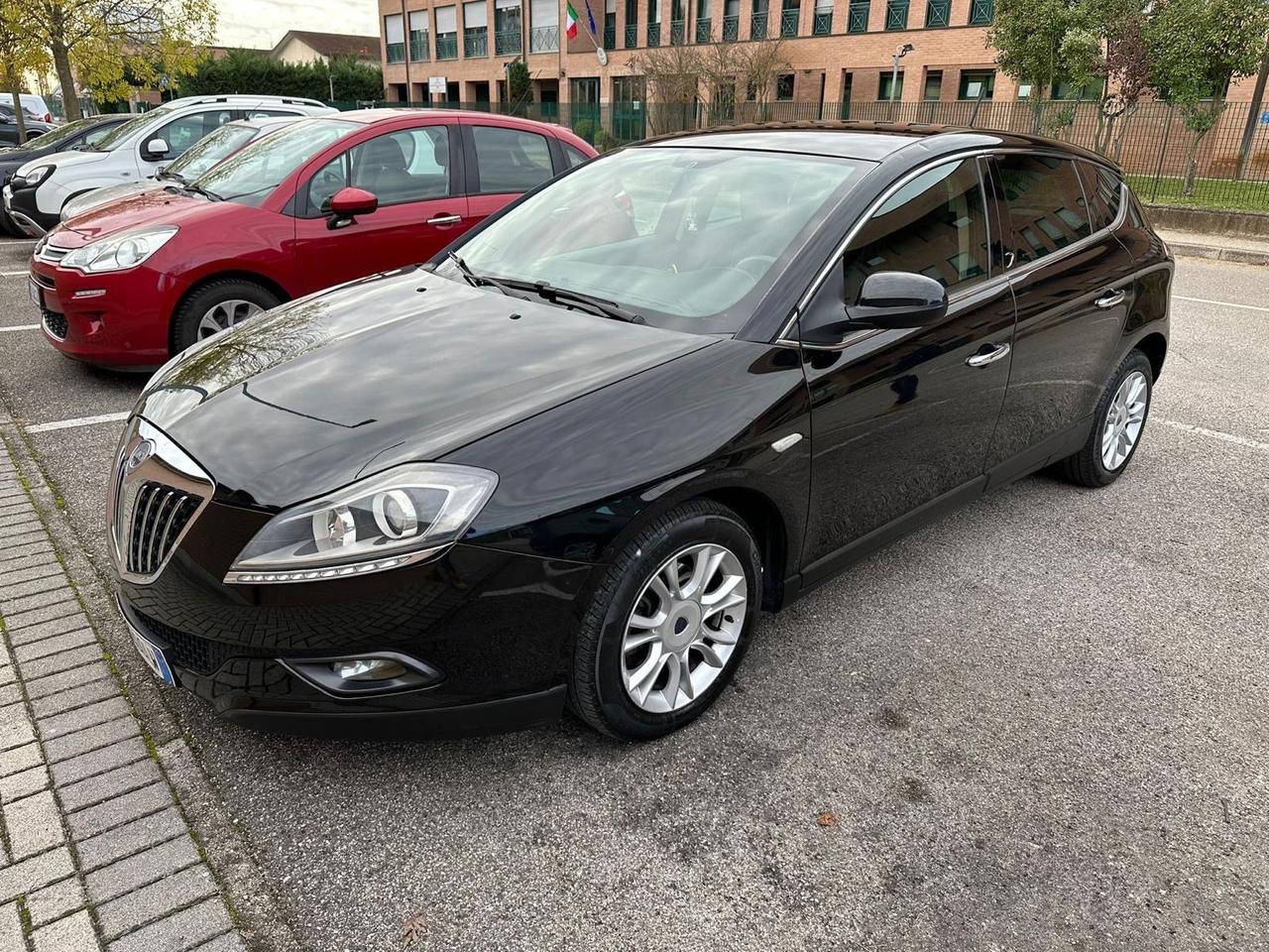 Lancia Delta 1.4 T-Jet 120 CV Argento