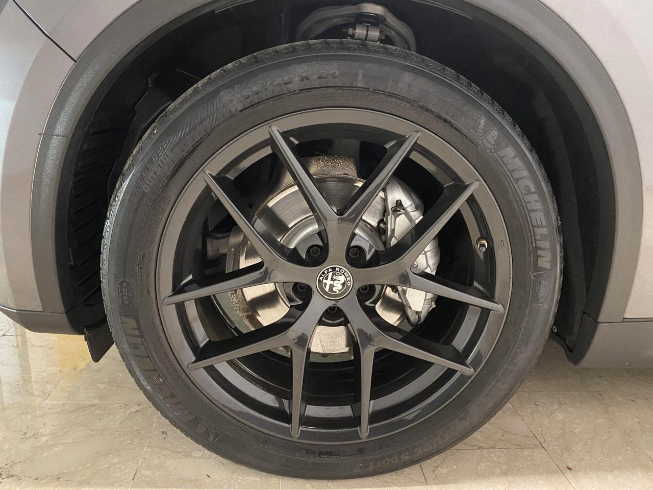 Alfa Romeo Stelvio 2.2 Turbodiesel 160 CV AT8 RWD Sport-Tech