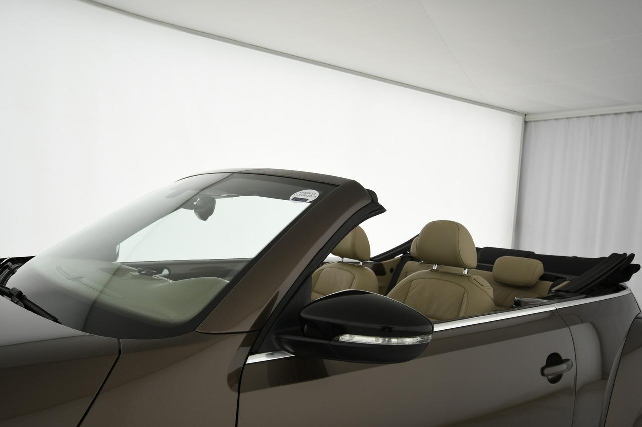 VOLKSWAGEN Maggiolino Cabrio 2.0 tdi Sport 140cv dsg PELLE+LED+C18"