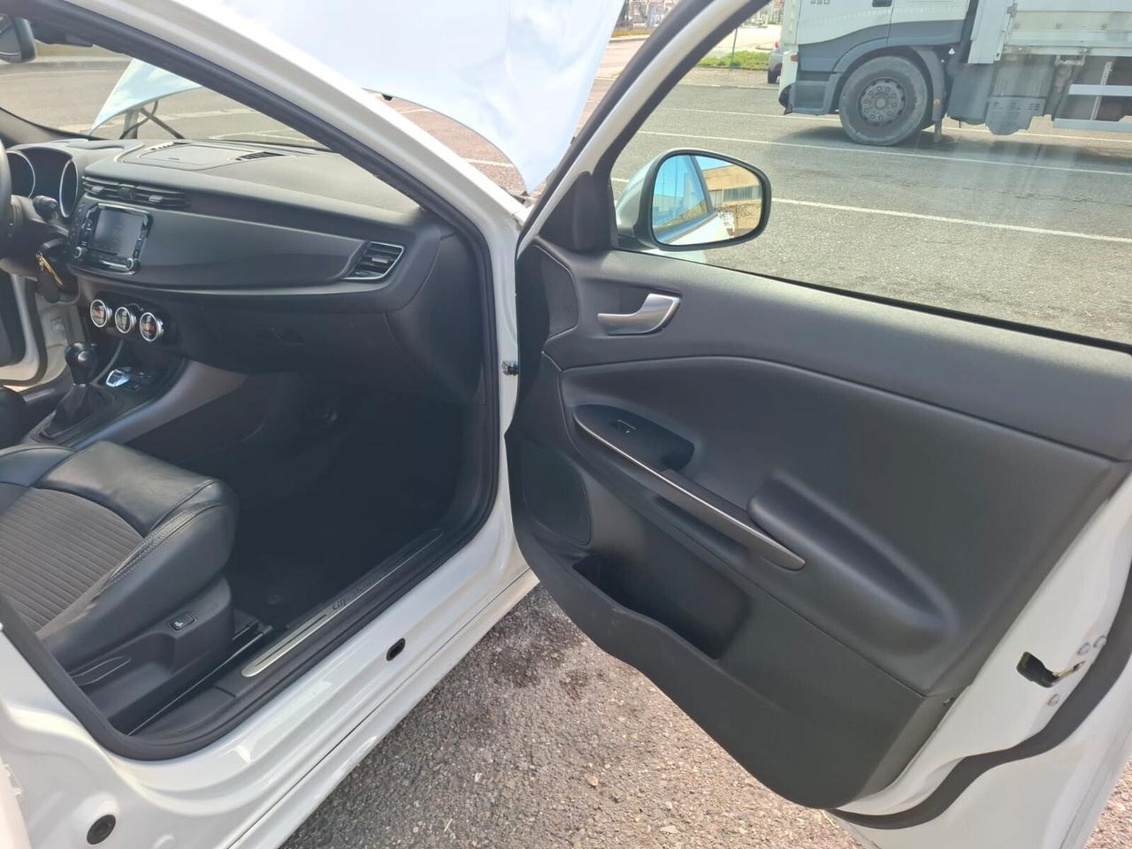 Alfa Romeo Giulietta 2.0 JTDm AUTOMATICA