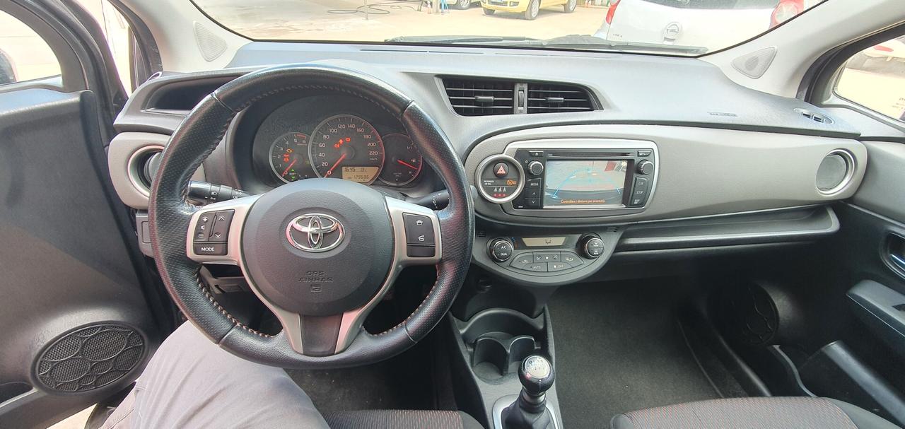 Toyota Yaris 1.4 D-4D 5 porte Lounge