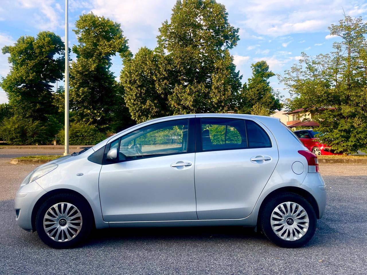 Toyota Yaris 1.3 5 porte Sol
