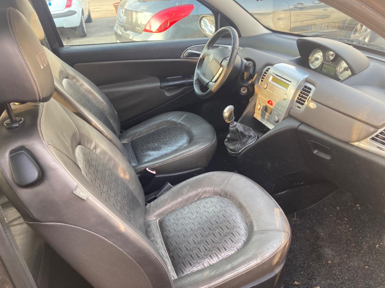 LANCIA YPSILON KM139.817(EDIZIONE LIMITATA VERSUS)