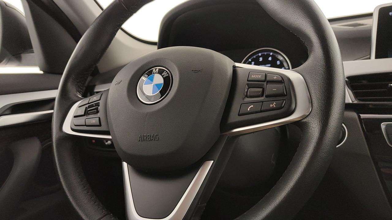 BMW X1 F48 2019 - X1 sdrive18i Advantage 136cv auto